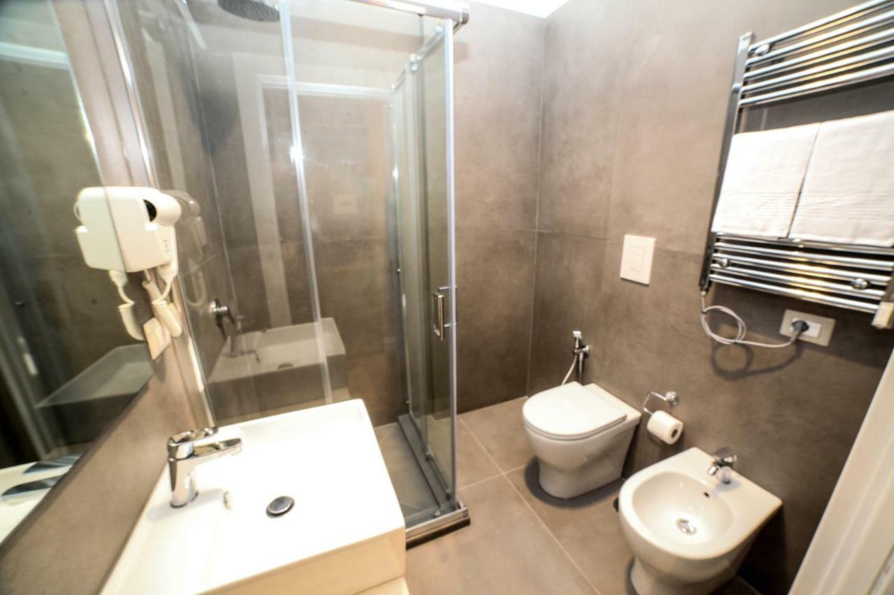 Toledo Relais Exclusive Rooms - By Pera Rooms Collection Nápoles Exterior foto