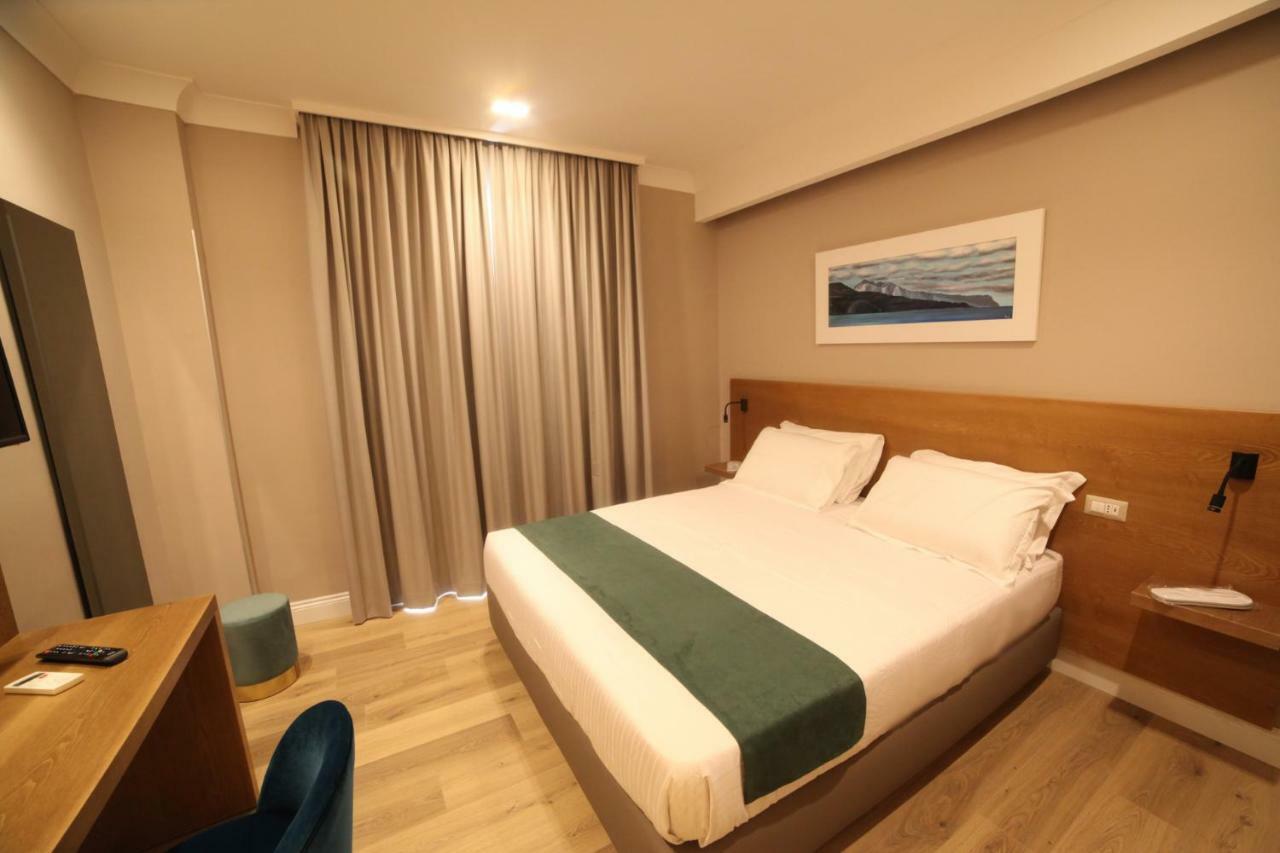 Toledo Relais Exclusive Rooms - By Pera Rooms Collection Nápoles Exterior foto